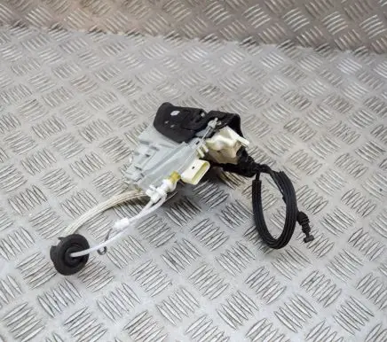 Audi Q7 4L Front door lock 8J1837016C