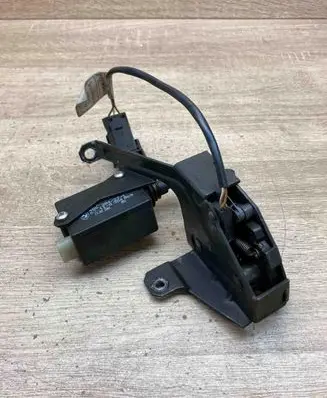 BMW 5 E39 Central locking motor 8384069 8381137