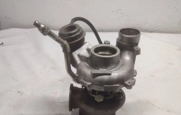 BMW 6 F12 F13 Turbo 7846919 8000768 MGT2260DSL