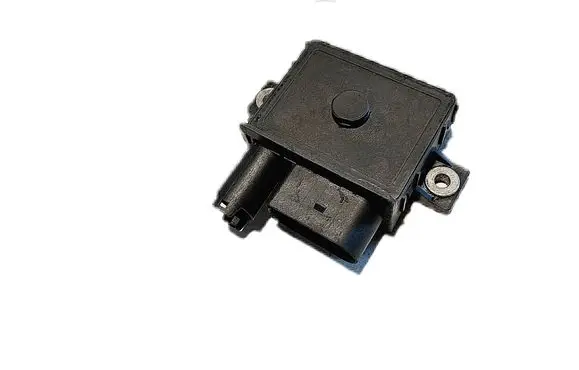 BMW 1 E81 E87 Glow plug pre-heat relay 779800003