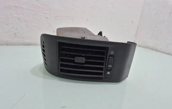 Fiat Ducato Dashboard side air vent grill/cover trim ST44761