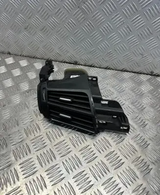 BMW X5 F15 Dashboard side air vent grill/cover trim 925264910 0867710 02052018