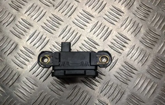 Volkswagen Golf V ESP acceleration yaw rate sensor 7H0907655A DC77K23YGD 10170103663