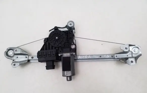 Opel Astra H Rear door manual window regulator 13100424