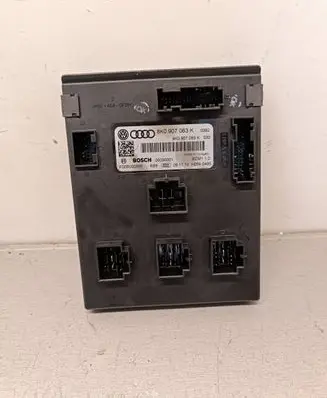 Audi Q5 SQ5 Comfort/convenience module 8K0907063K 06030001 F005V00855