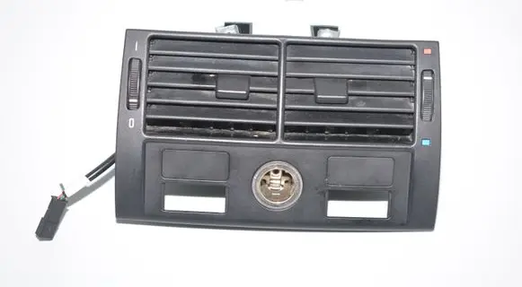 BMW X5 E53 Rear air vent grill 8370910
