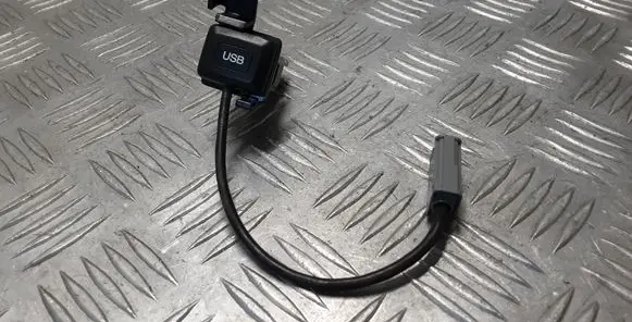 Honda Accord USB socket connector 
