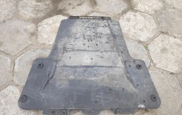Renault Kangoo II Engine splash shield/under tray