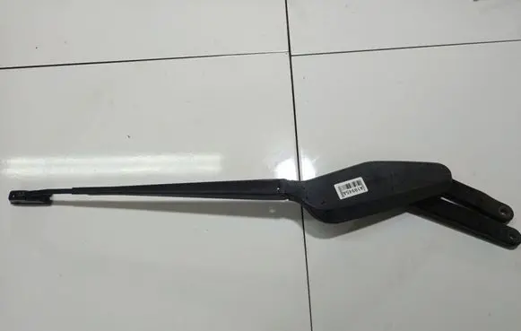 Nissan Almera Tino Front wiper blade arm 
