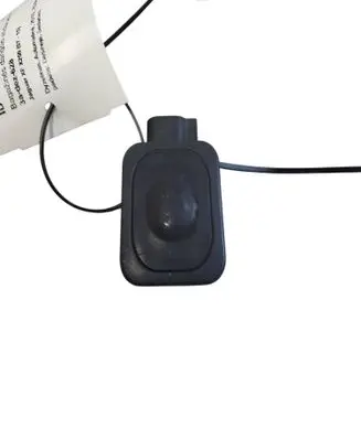 Tailgate opening switch