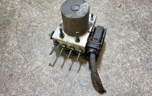 Mercedes-Benz Sprinter W906 ABS Pump A9069002302 269517 ZGS001