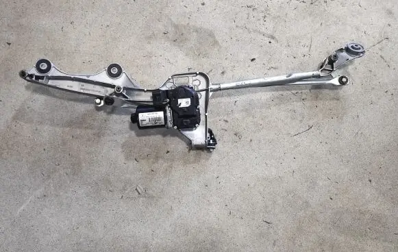 Front wiper linkage and motor