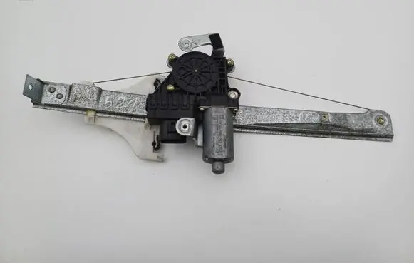 Ford Mondeo Mk III Rear door window regulator with motor 0130821772