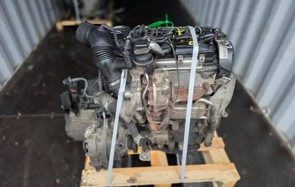 Volkswagen Golf VI Engine swap CAY