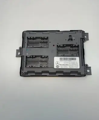 Mercedes-Benz C W206 Central body control module A2069001721 5DK01733500 A2069011900