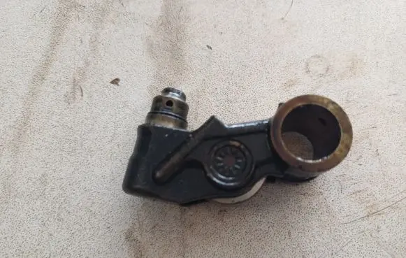 Audi A3 S3 8P Valve rocker arm 