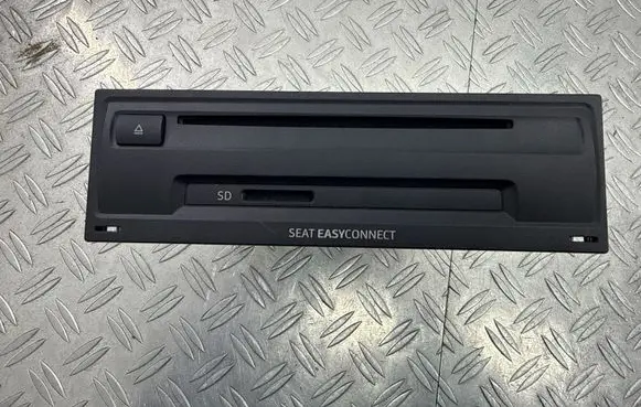 Seat Leon (5F) Radio/CD/DVD/GPS head unit 5F0035824A