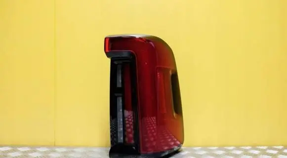 Dodge RAM 1500 DR Rear/tail lights 68600398AA 2594