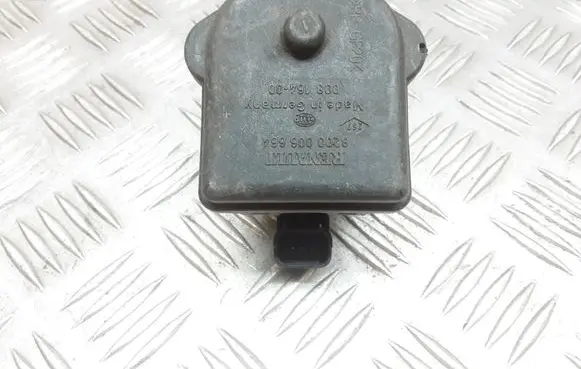 Renault Laguna II Headlight level adjustment motor 8200006664