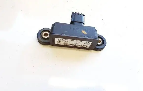 Mercedes-Benz C AMG W204 ESP acceleration yaw rate sensor A0055421918 10.1701-0630.3