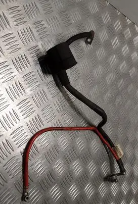 Volkswagen Golf Plus Positive cable (battery)