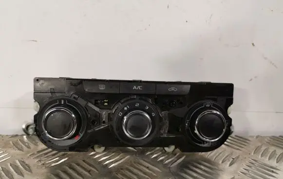 Skoda Yeti (5L) Climate control unit K0165HB00975270