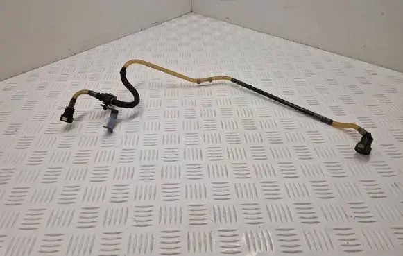 Renault Master III Fuel line pipe 166392934R