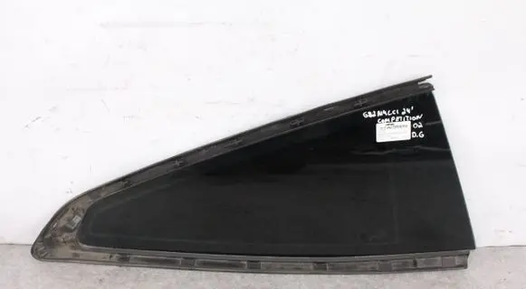 BMW M4 G82 G83 Rear side window 7482714 51377482714