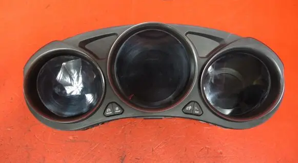 Citroen C4 II Speedometer (instrument cluster) A2C82218700 CITROENC4II2NCB7