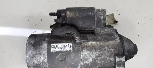 Mitsubishi Pajero Sport I Starter motor MD315547 M2T84171 M002T88071