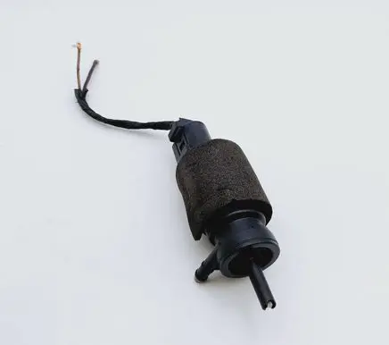 BMW 3 E46 Windscreen/windshield washer pump 