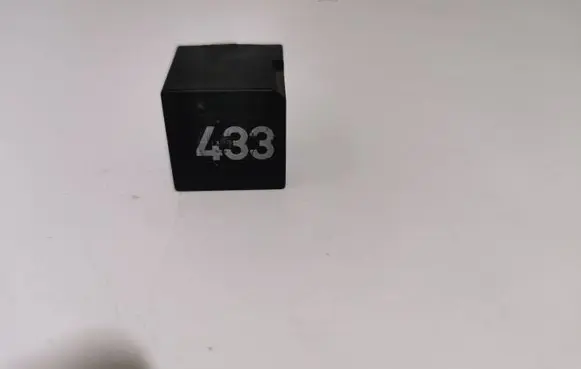 Volkswagen PASSAT B6 Other relay 3D0951253A 14150000