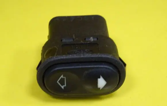 Ford Escort Electric window control switch 14529AB