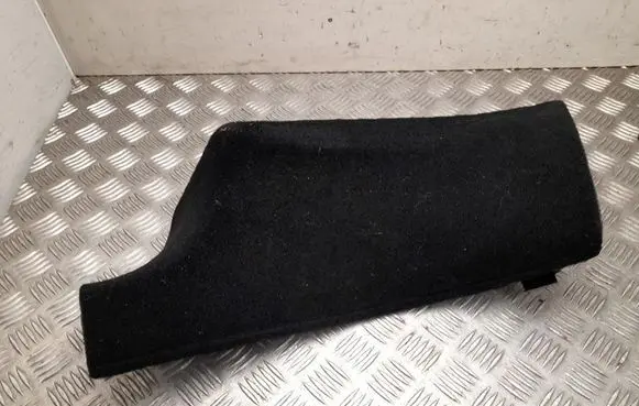 Tesla Model Y (C) pillar trim 193549760E