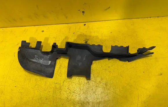 Audi A4 S4 B6 8E 8H Intercooler air guide/duct channel 8H0121283