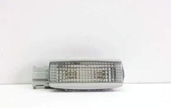 Volkswagen PASSAT B5 Other interior light 3B0947113