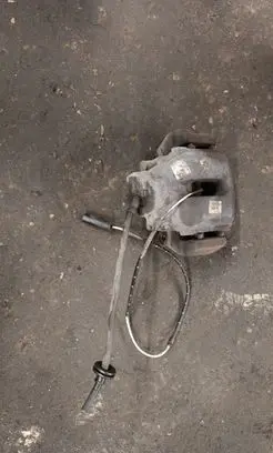BMW X5 E53 Front brake caliper 