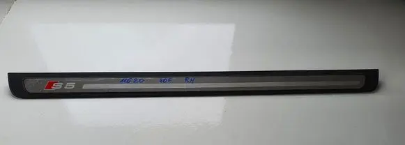 Audi S5 Front sill trim cover 8T0853374