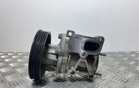 Fiat 500X Water pump