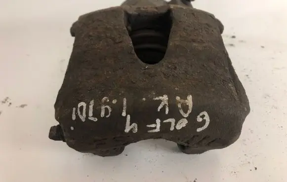 Volkswagen Golf IV Front brake caliper