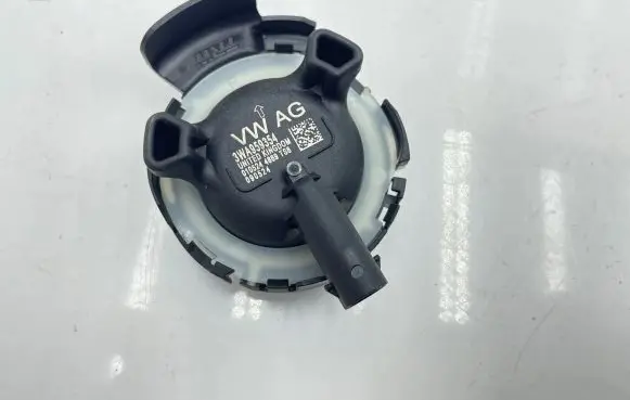 Volkswagen Touran III Airbag deployment crash/impact sensor 3WA959354 090524 0105244869