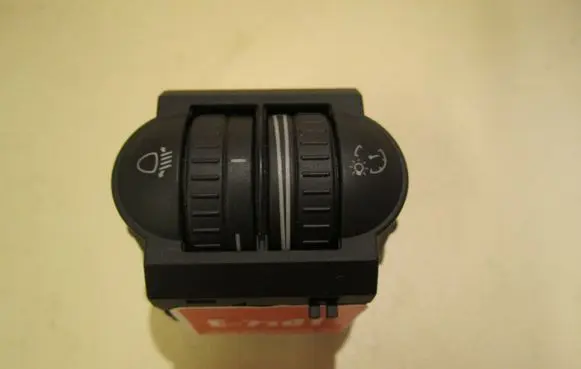 Volkswagen Jetta VI Headlight level height control switch 5C6941333A