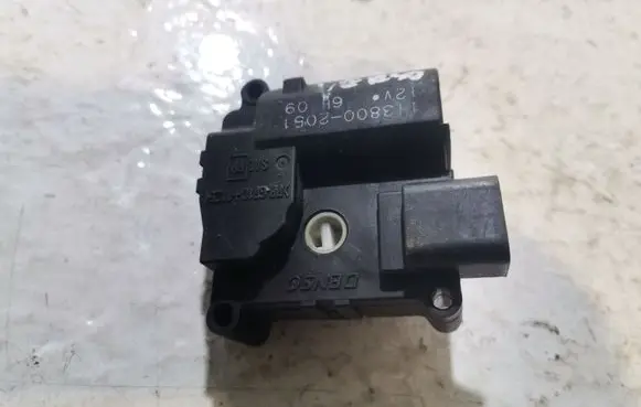 Toyota Corolla Verso AR10 Air flap motor/actuator 1138002051
