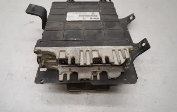Ford Galaxy Engine control unit/module 028906021P 0281001251