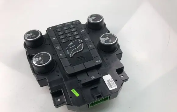 Volvo V40 Climate control unit 31288103