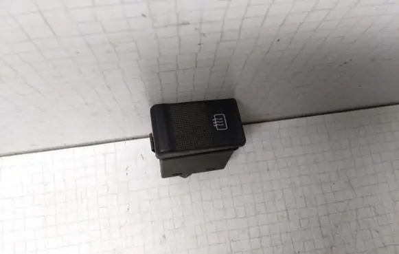 Audi A6 S6 C4 4A Windscreen/window heater switch 893941503