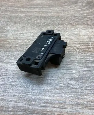 Opel Corsa B Other relay 8766057 3717406