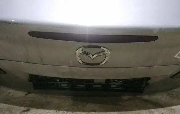 Mazda 6 Trunk door license plate light bar 