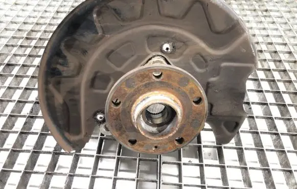 Volkswagen PASSAT B8 Front wheel hub spindle knuckle