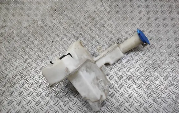 Volkswagen PASSAT B7 Windshield washer fluid reservoir/tank 3AA955453J